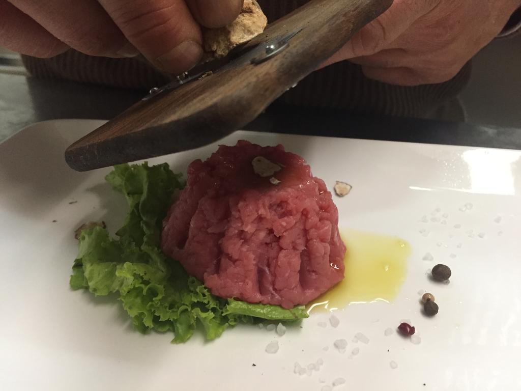 Ristorante Albergo 'L Bunet Cortemilia Eksteriør billede